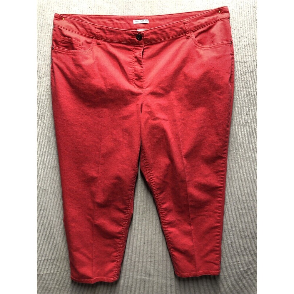 Dalia Collection Woman Capri 18W Pink Coral Spring Summer Vacation Festival